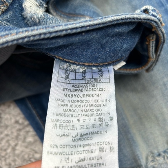 Guess Jeans Womens 26 Retro Pencil Straight Italian Selvedge Holes DIstressed - Picture 4 of 6